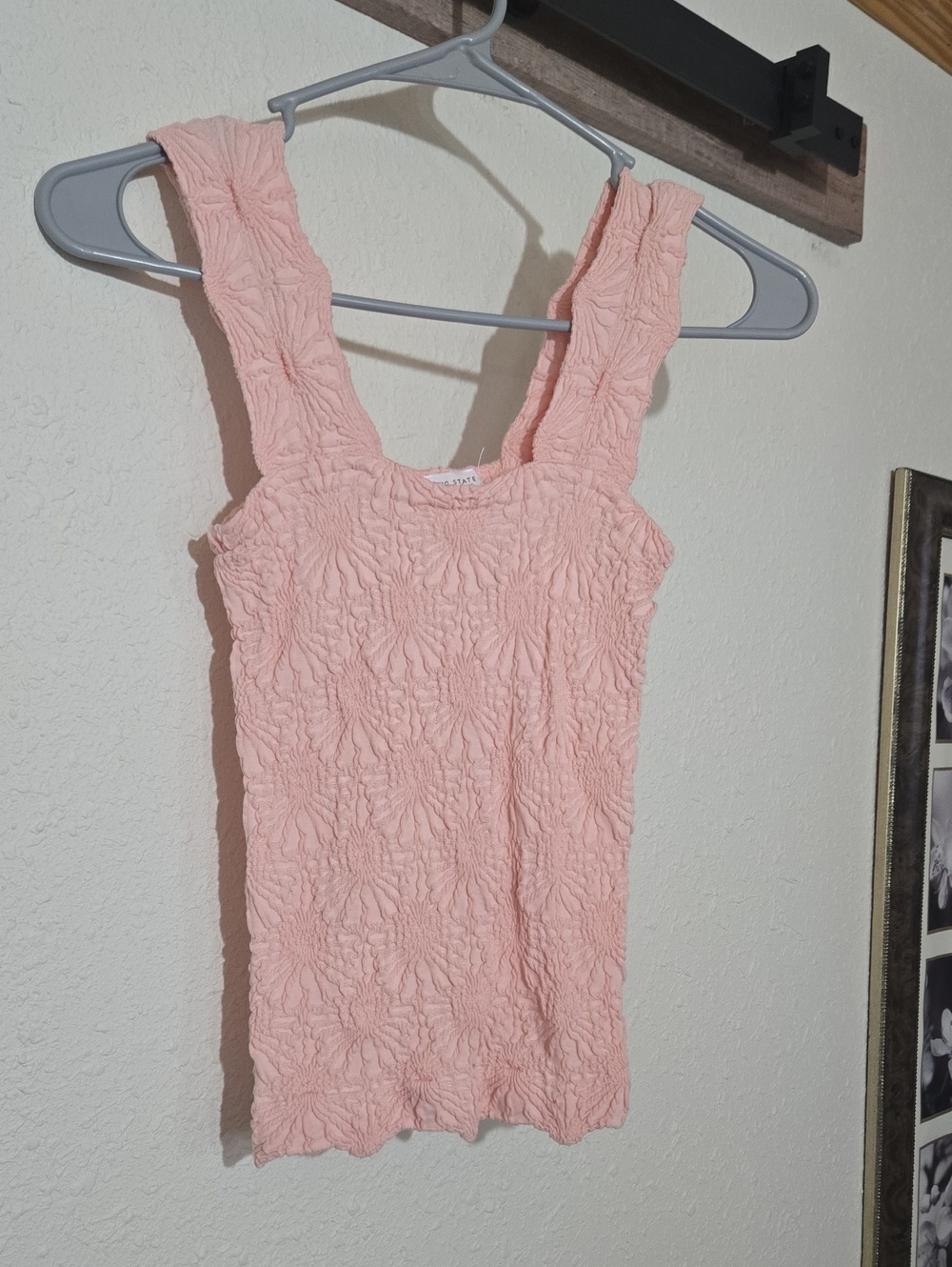 Pre-loved Altar'd State Textured Light Blush Pink Tank with Wide Straps